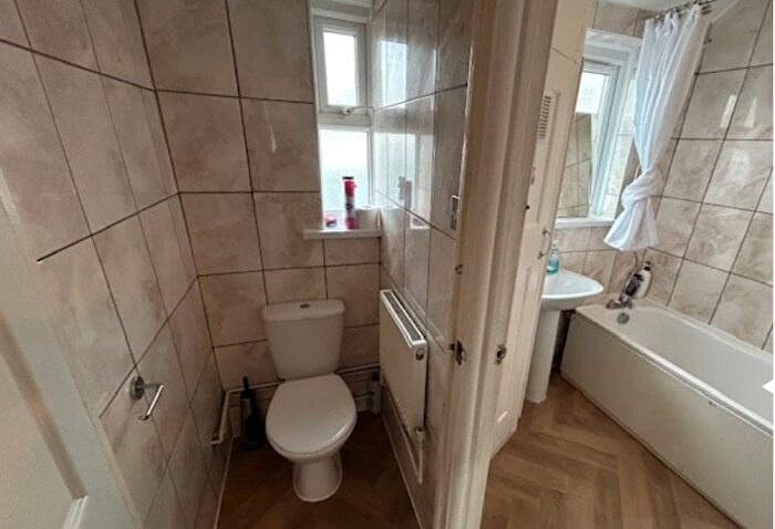 1 Bedroom Flat To Rent In Village Way, London, NW10