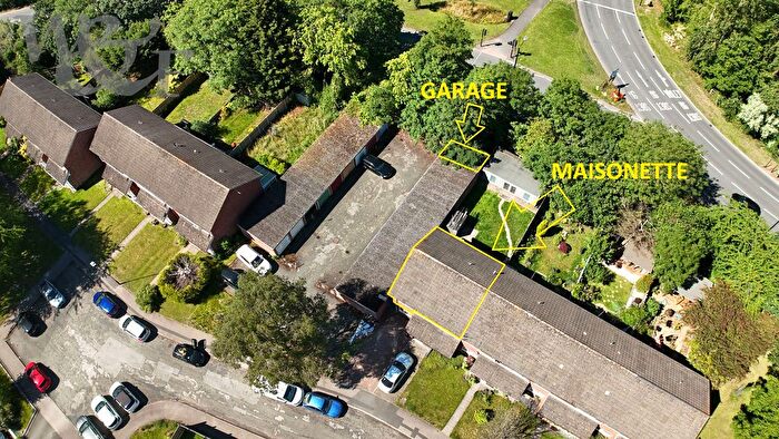 2 Bedroom Maisonette For Sale In Thornley Grove, Sutton Coldfield, B76