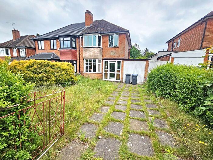 3 Bedroom Semi-Detached House For Sale In Antrobus Road, Sutton Coldfield, B73