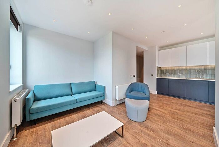 3 Bedroom Flat To Rent In Wembley, Wembley, HA9