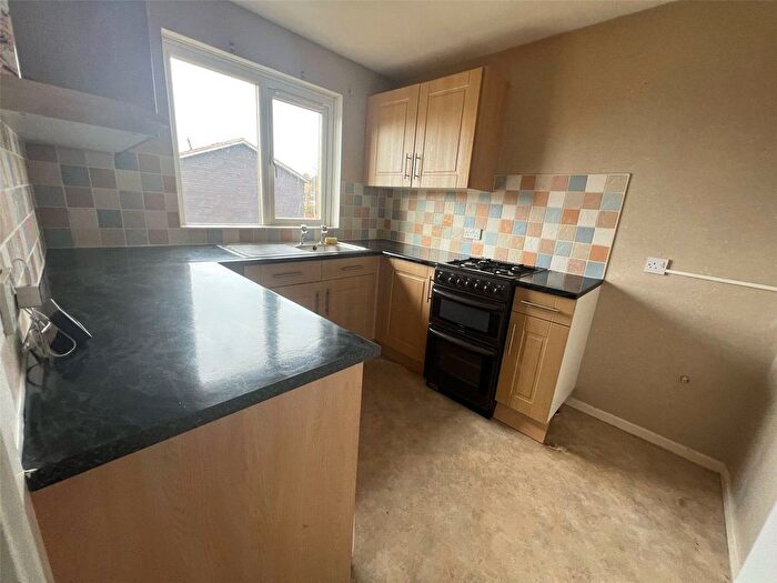 1 Bedroom Flat To Rent In Kingsclere Walk, Merry Hill, Wolverhampton, WV4