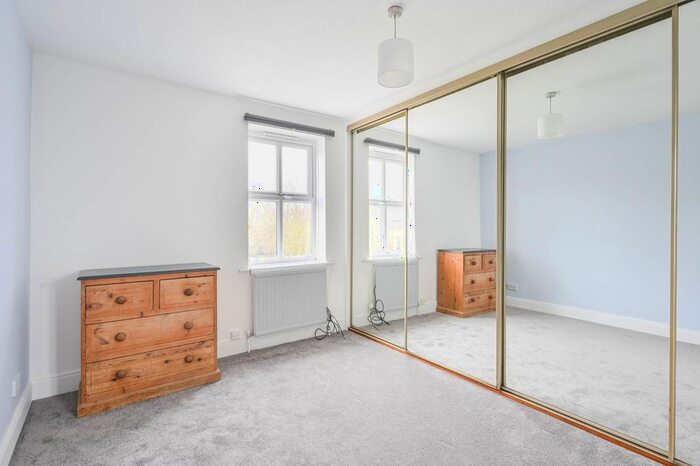 4 Bedroom Flat To Rent In Garnet Walk, Beckton, London, E6