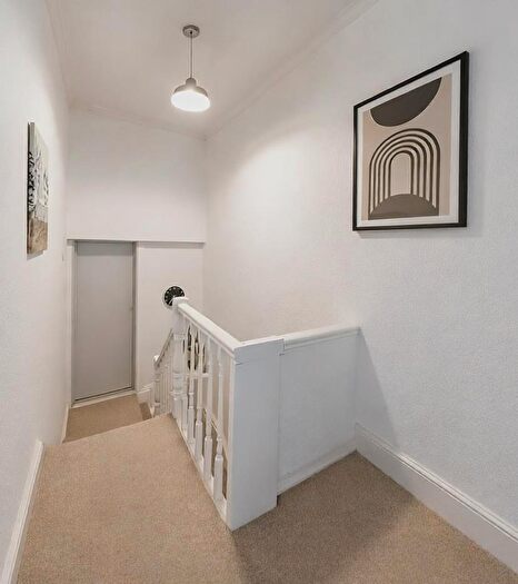 1 Bedroom Apartment To Rent In Kings Road, Cardiff, CF11