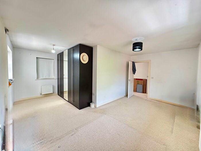 1 Bedroom Flat To Rent In Gilson Place, Coppetts Road, London, N10