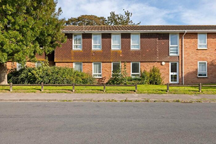 2 Bedroom Flat For Sale In Berghestede Road, Bognor Regis, PO22