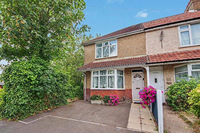 3 Bedroom Terraced House For Sale In Woodley Road, Woolston, SO19