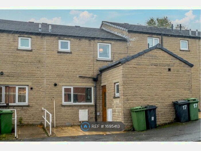 3 Bedroom Terraced House To Rent In Wesley Street, Leeds, LS27