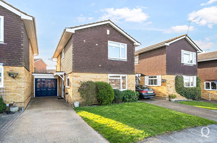 3 Bedroom Detached House For Sale In Peregrine Drive, Sittingbourne, Kent, ME10