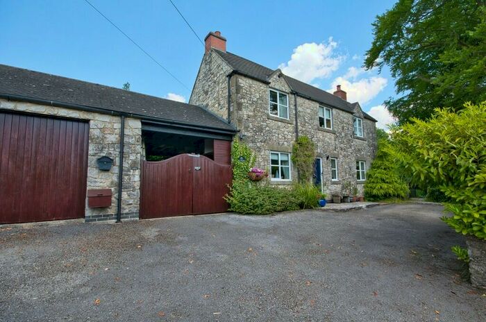 3 Bedroom Detached House For Sale In Main Road, Kniveton, DE6