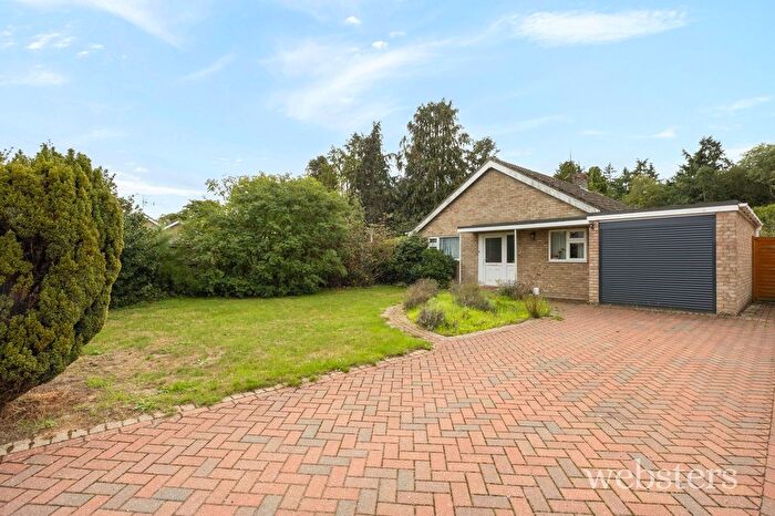 3 Bedroom Detached Bungalow For Sale In Morse Close, Lenwade, NR9