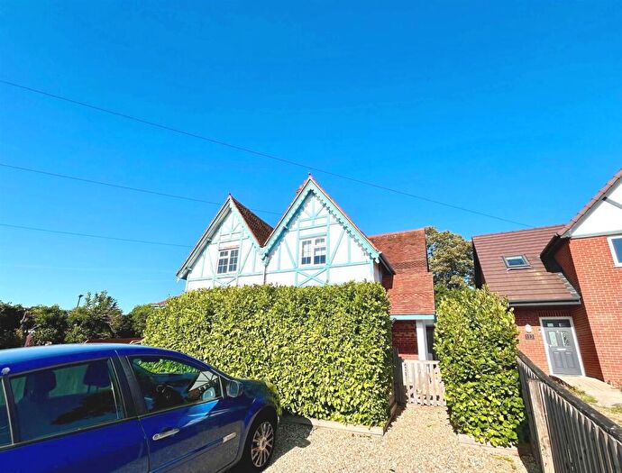 2 Bedroom Semi-Detached House For Sale In Old Road, East Cowes, PO32