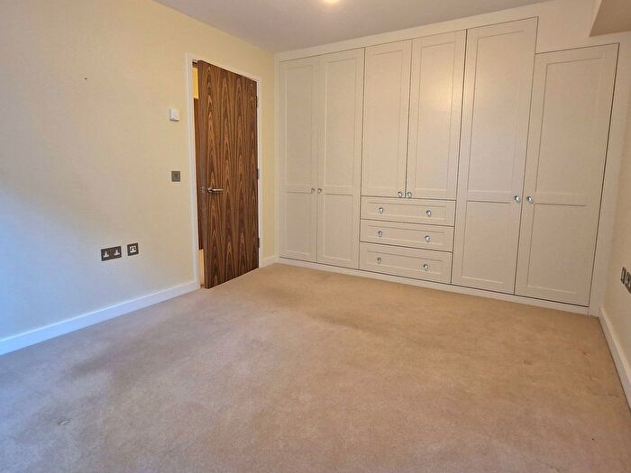 2 Bedroom Flat For Sale In Middle Lincombe Road, Torquay, TQ1