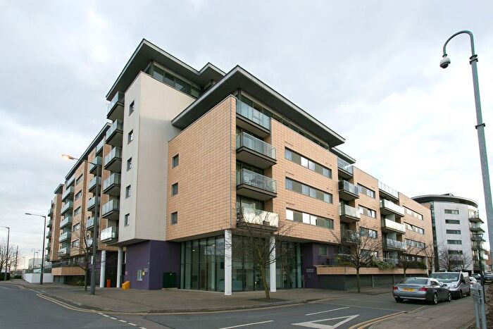 2 Bedroom Flat For Sale In Ebb Court, London, E16