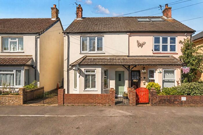 3 Bedroom Semi-Detached House For Sale In Woking, GU22