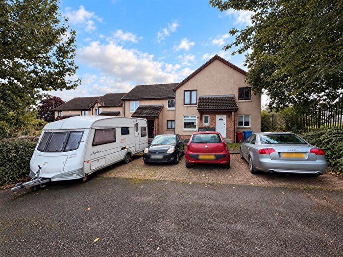 2 Bedroom Flat For Sale In Westwood Crescent, Hamilton, ML3