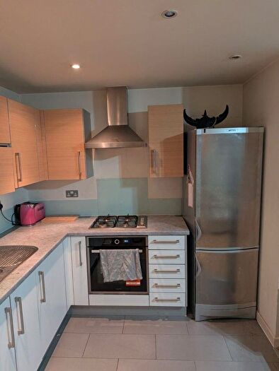 1 Bedroom Flat To Rent In Tequilla Wharf, Tower Hamlets, London, E14