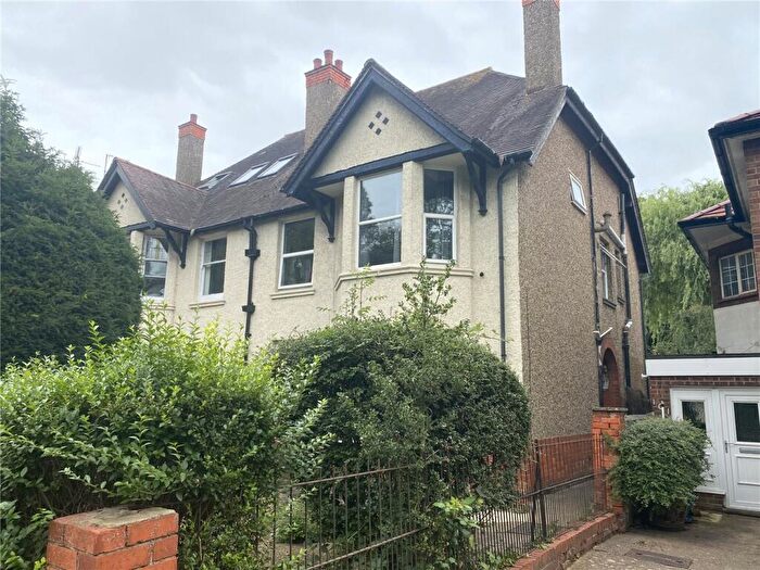 5 Bedroom Semi Detached House For Sale In Queens Park Parade, Northampton, Northamptonshire, NN2