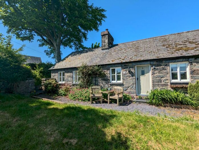 2 Bedroom Cottage For Sale In Bryn Ysgol, Ysbyty Ifan, LL24