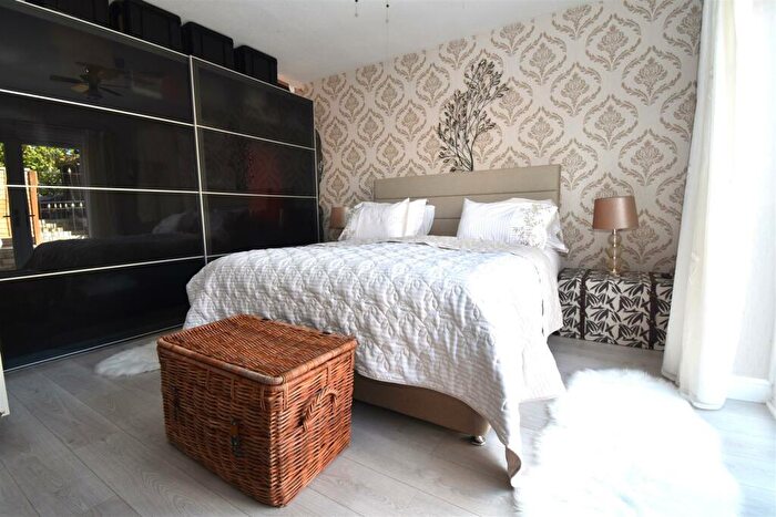 5 Bedroom Detached House For Sale In Springfield Road, Pill., BS20