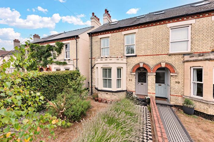 4 Bedroom Semi-Detached House For Sale In Shelford Road, Trumpington, CB2