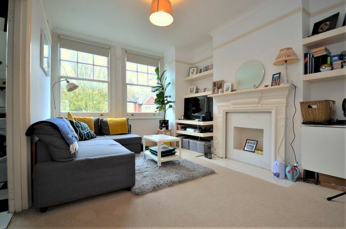 1 Bedroom Flat To Rent In Maldon Road, London, W3