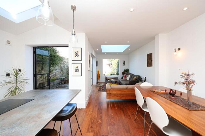 5 Bedroom End Of Terrace House For Sale In Egerton Road, Bristol, BS7