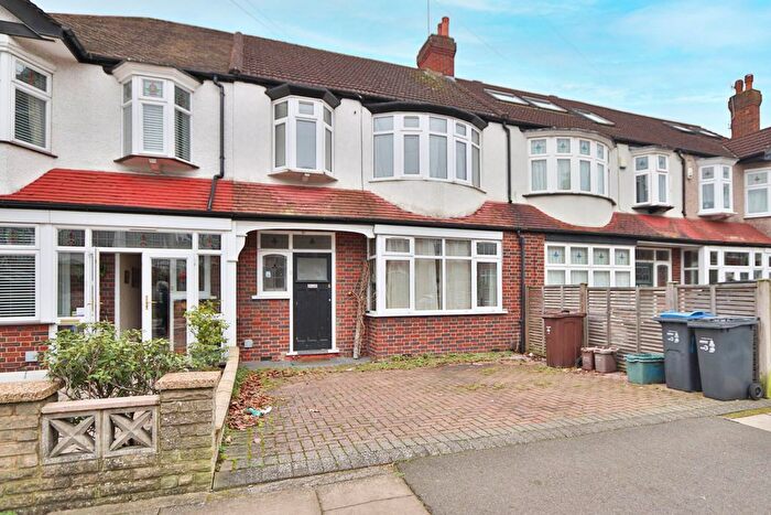 3 Bedroom Terraced House To Rent In Elm Walk, London, SW20