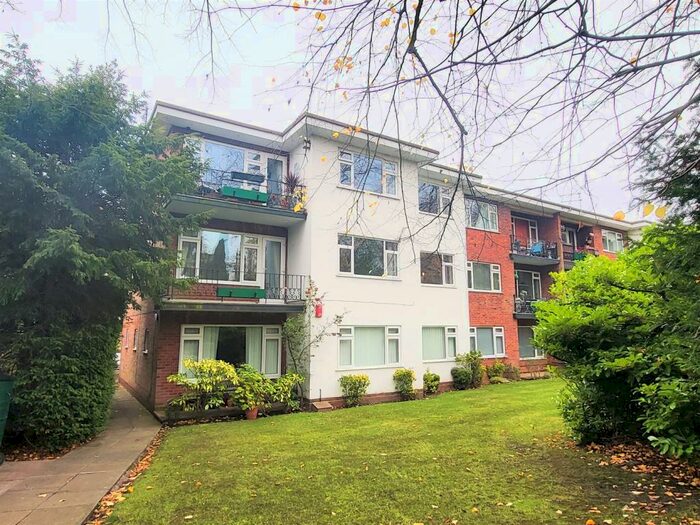 2 Bedroom Flat To Rent In Tudor Court, Belwell Lane, Sutton Coldfield, B74