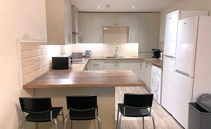 6 Bedroom House To Rent In A Crookes Road, Sheffield, S10