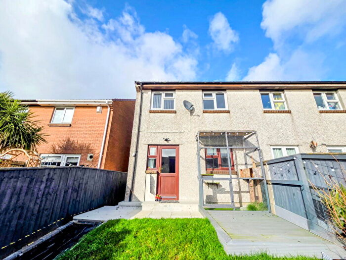 1 Bedroom Maisonette For Sale In Holmer Down, Plymouth, PL6