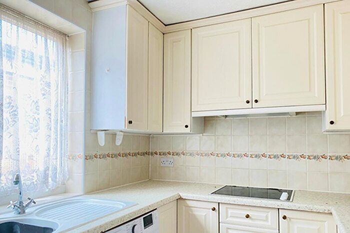 3 Bedroom Detached Bungalow For Sale In Lockwood Close, Farnborough, GU14