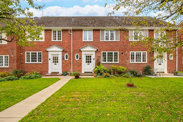 3 Bedroom Terraced House For Sale In Prae Close, St Albans, AL3