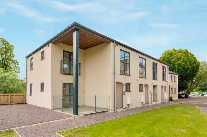 3 Bedroom End Of Terrace House To Rent In Gander Lane, Tewkesbury, GL20