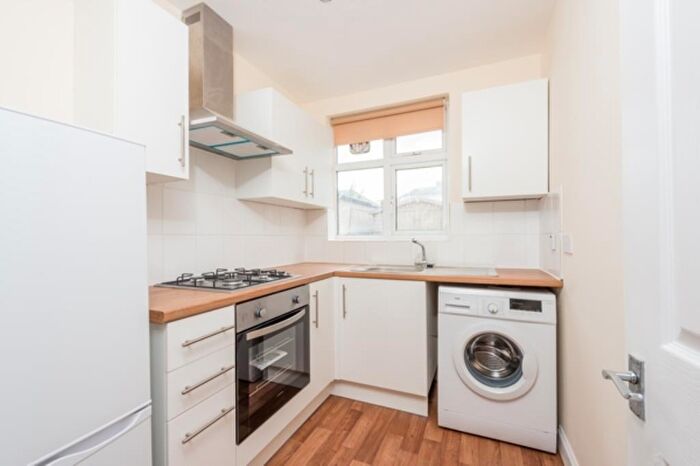 3 Bedroom Semi-Detached House To Rent In Headington, Oxford, OX3