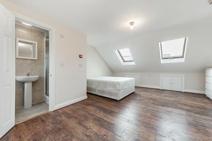 6 Bedroom Semi-Detached House To Rent In Ambassador Square, Canary Wharf, Isle Of Dogs, London, E14