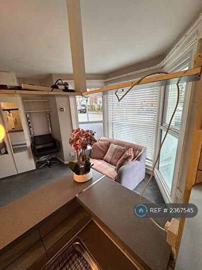 Studio To Rent In Mountfield Road, Finchley, N3