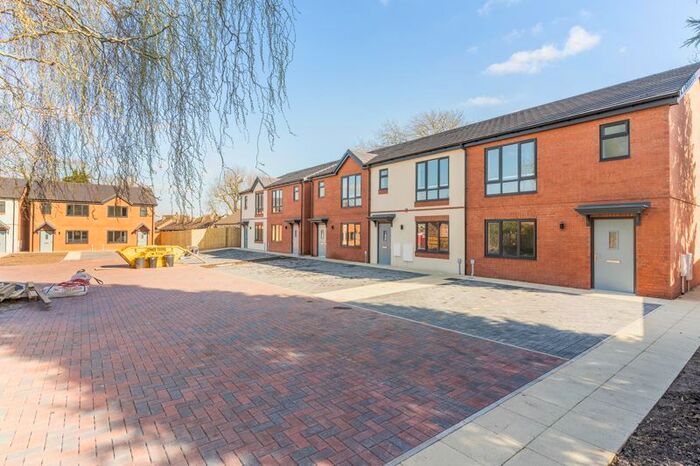 3 Bedroom Semi-Detached House To Rent In The Willows, Wellington Road, Telford, TF2