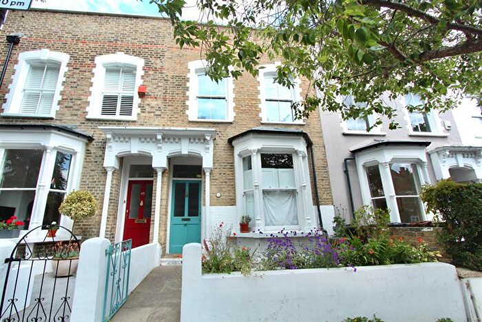 3 Bedroom House For Sale In Sydner Road, N16