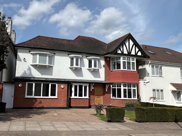 5 Bedroom Detached House For Sale In Sherwood Road, London, NW4