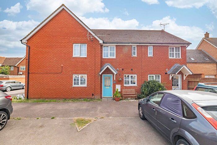 2 Bedroom Terraced House For Sale In The Avenue, Canterbury, CT3