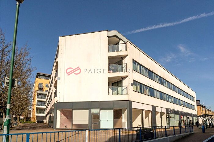 1 Bedroom Flat To Rent In Queens Gate, Lord Street, Watford, Hertfordshire, WD17