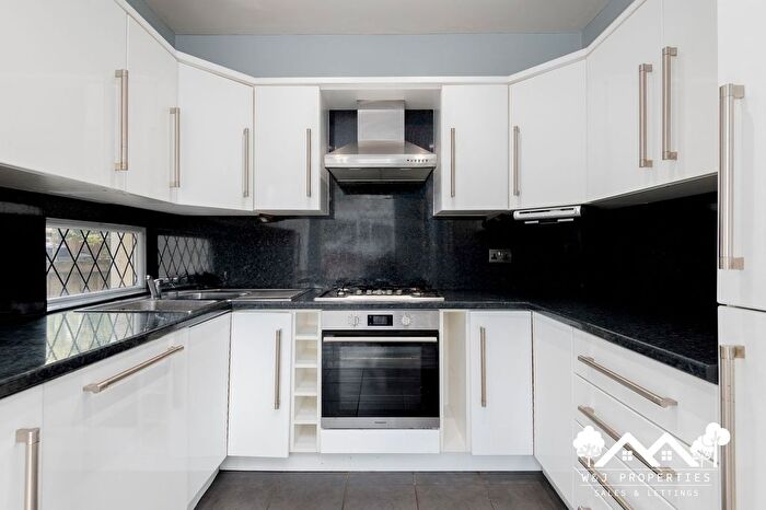 2 Bedroom Semi-Detached House For Sale In Haworth Avenue, Baxenden, Accrington, BB5