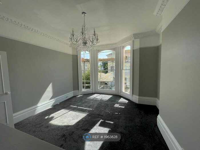 1 Bedroom Flat To Rent In Buckingham Road, Brighton, BN1