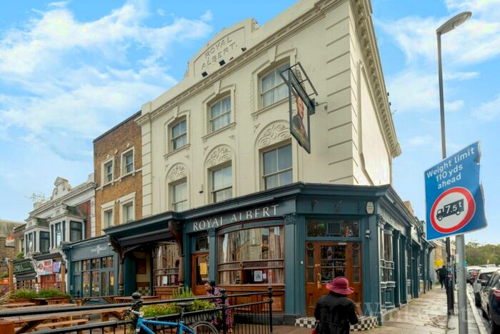 1 Bedroom Apartment To Rent In New Cross Road, London, SE14