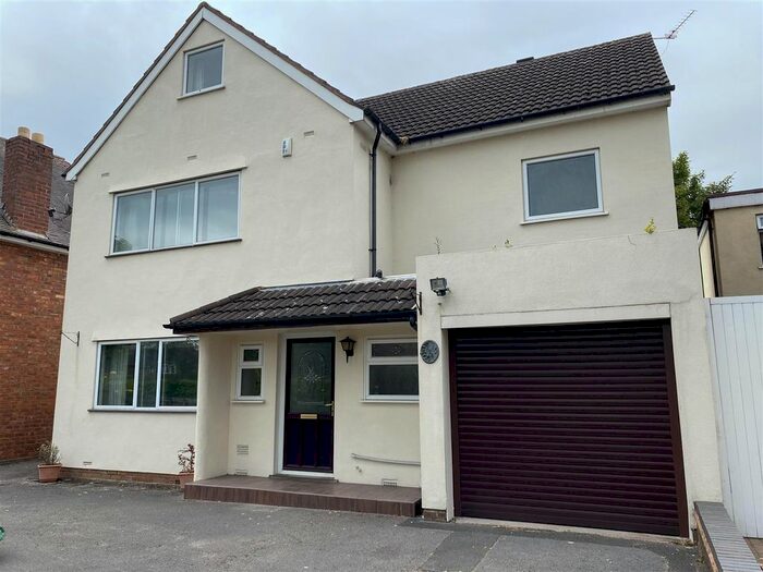 5 Bedroom Property To Rent In Broadway North, Walsall, WS1