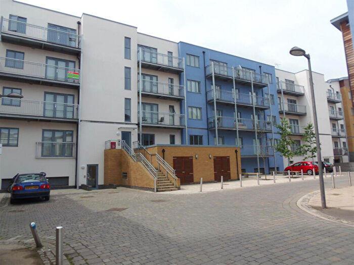 1 Bedroom Apartment To Rent In Quayside Drive, Essex, CO2