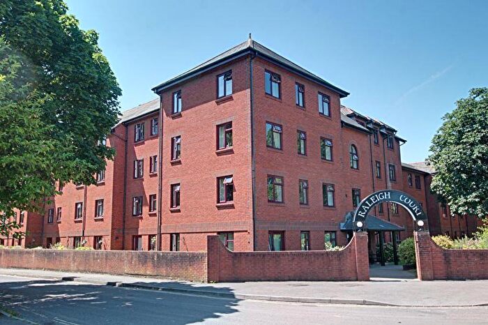 1 Bedroom Flat For Sale In Polebarn Road, Trowbridge, BA14