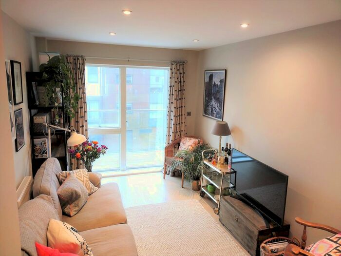 1 Bedroom Flat To Rent In Singer Mews, London, SW4