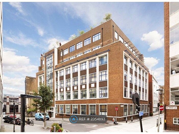 2 Bedroom Flat To Rent In Da Vinci House, London, EC1N