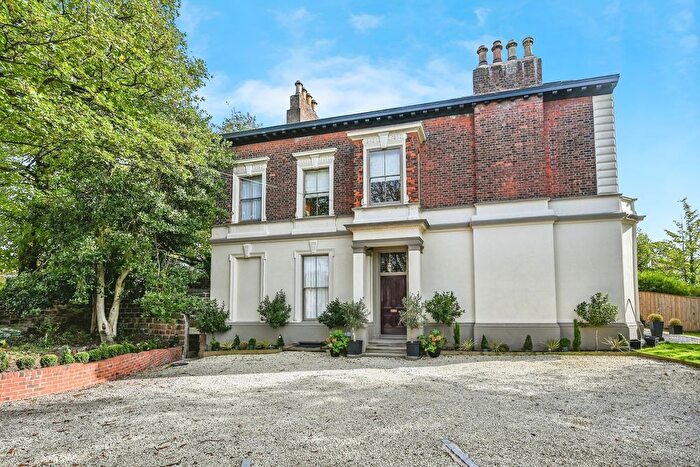 2 Bedroom Flat For Sale In Shanklin Road, Liverpool, Merseyside, L15